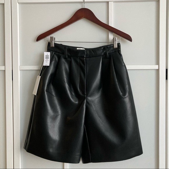 [Sold off app] Wilfred Limerick Shorts - Picture 1 of 8